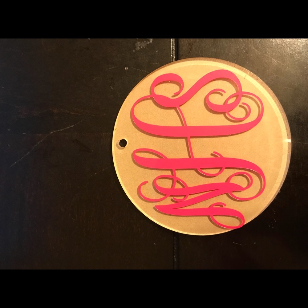 Custom monogram keyring- 3” circle